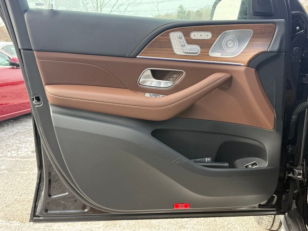 2025 Mercedes-Benz GLS 450 4MATIC®