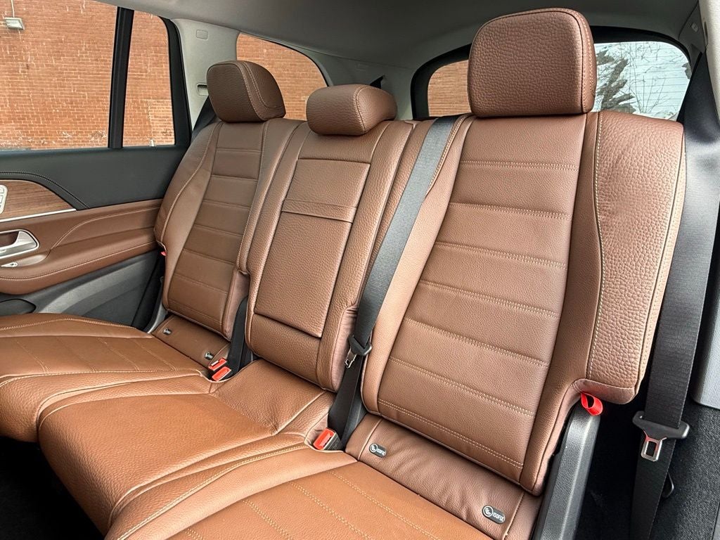 2025 Mercedes-Benz GLS 450 4MATIC®