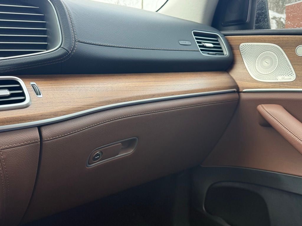 2025 Mercedes-Benz GLS 450 4MATIC®