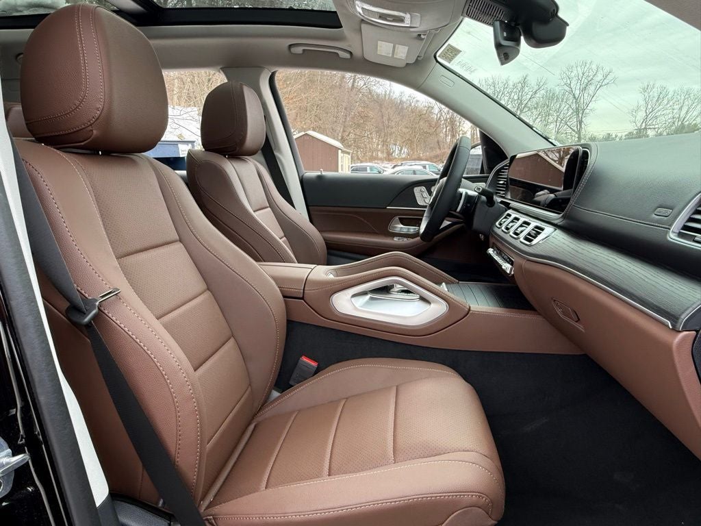 2025 Mercedes-Benz GLS 450 4MATIC®
