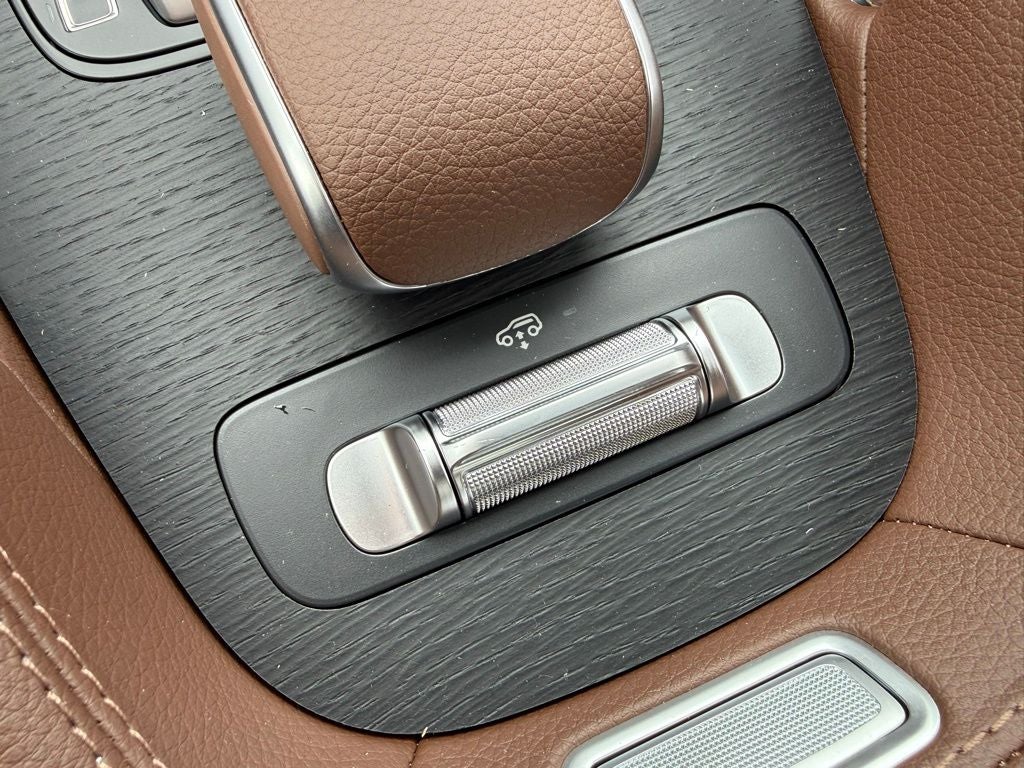 2025 Mercedes-Benz GLS 450 4MATIC®