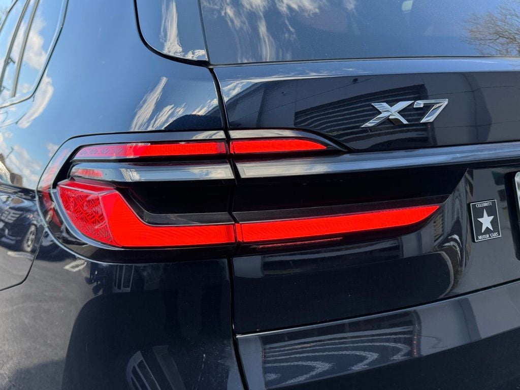 2025 BMW X7 xDrive40i