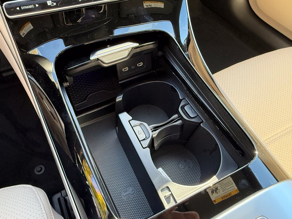 2027 Mercedes-Benz C 300 4MATIC®