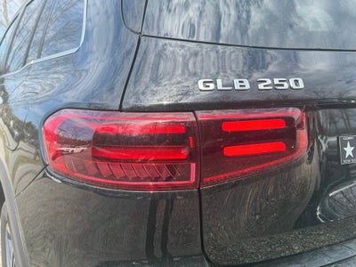 2026 Mercedes-Benz GLB 250 4MATIC®