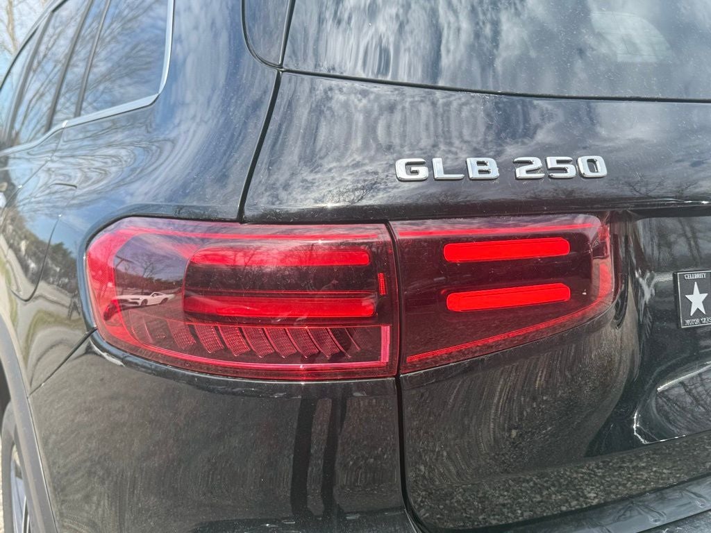 2026 Mercedes-Benz GLB 250 4MATIC®