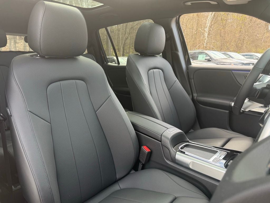 2026 Mercedes-Benz GLB 250 4MATIC®