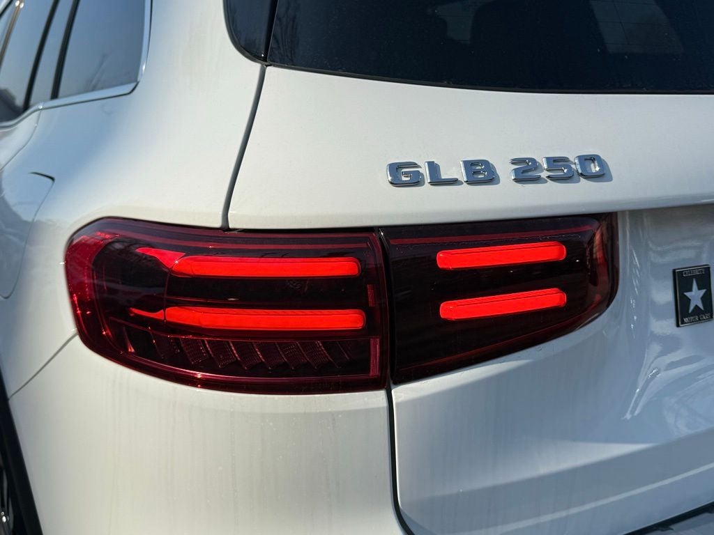 2026 Mercedes-Benz GLB 250 4MATIC®