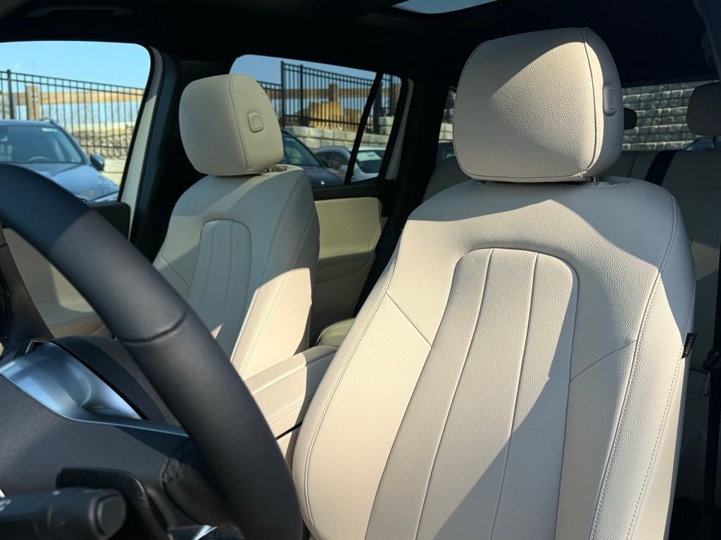 2026 Mercedes-Benz GLB 250 4MATIC®