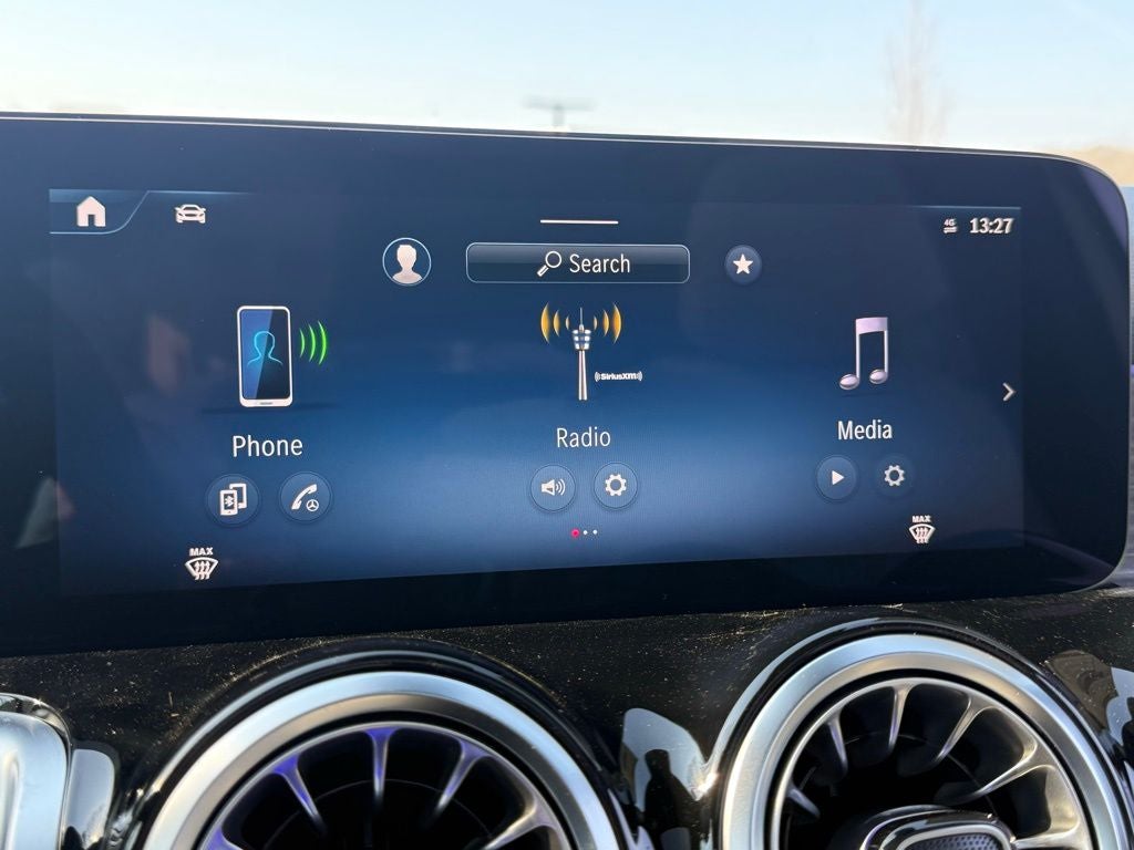 2026 Mercedes-Benz GLB 250 4MATIC®