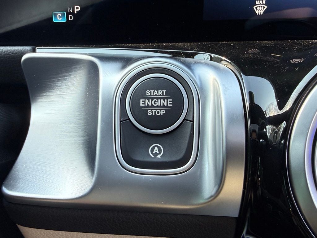 2026 Mercedes-Benz GLB 250 4MATIC®