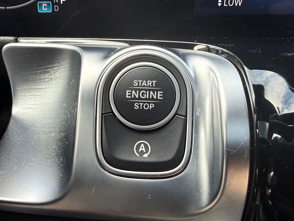 2026 Mercedes-Benz GLB 250 4MATIC®