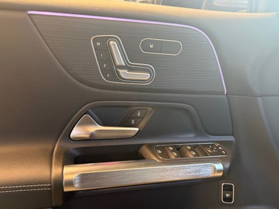 2026 Mercedes-Benz GLB 250 4MATIC®