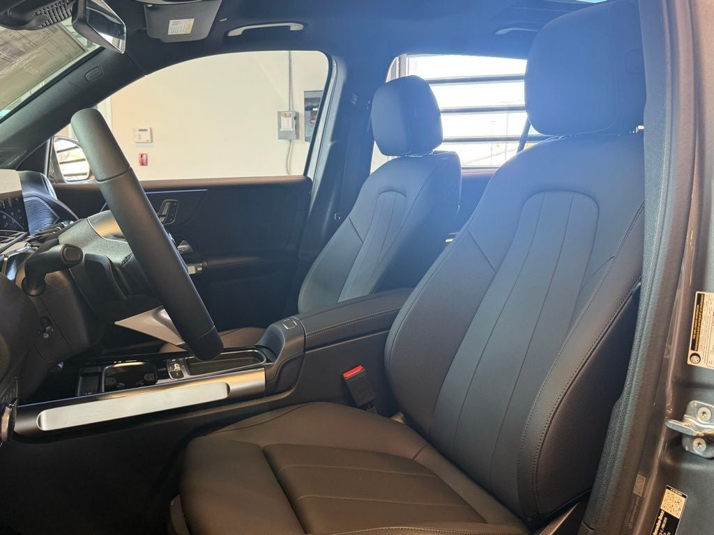 2026 Mercedes-Benz GLB 250 4MATIC®