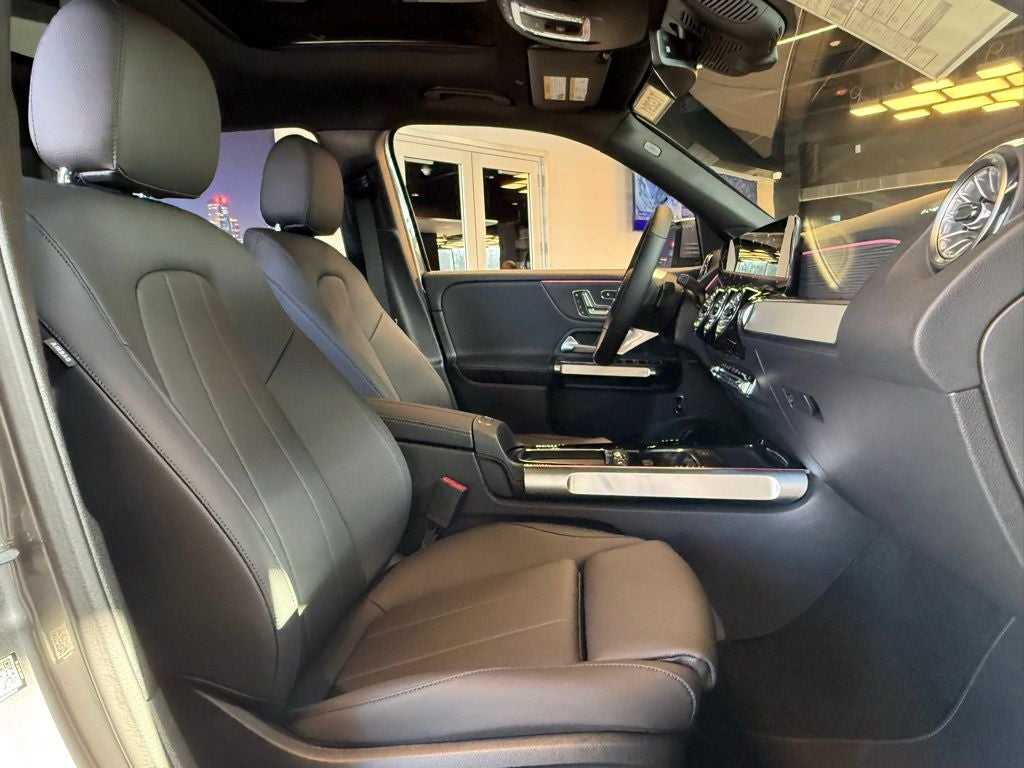 2026 Mercedes-Benz GLB 250 4MATIC®