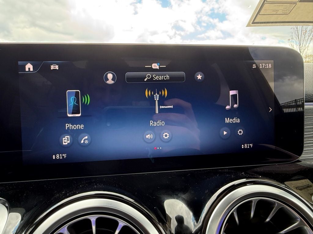2026 Mercedes-Benz GLB 250 4MATIC®