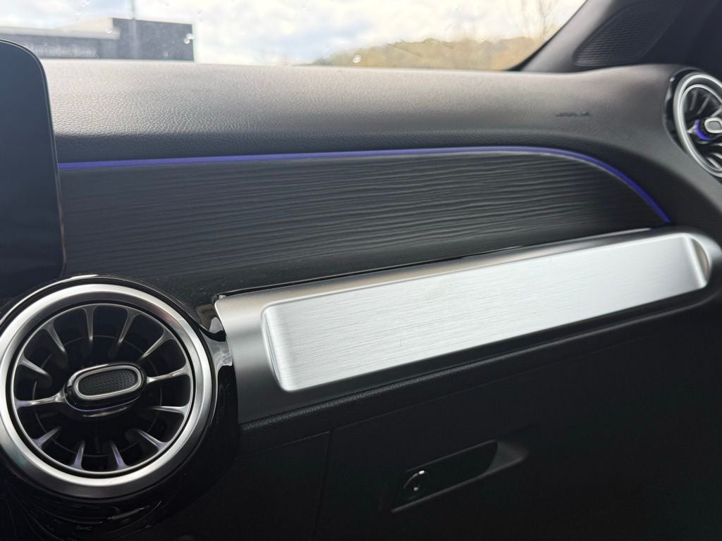 2026 Mercedes-Benz GLB 250 4MATIC®