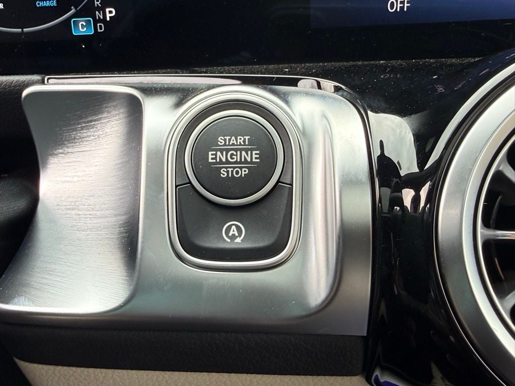 2026 Mercedes-Benz GLB 250 4MATIC®