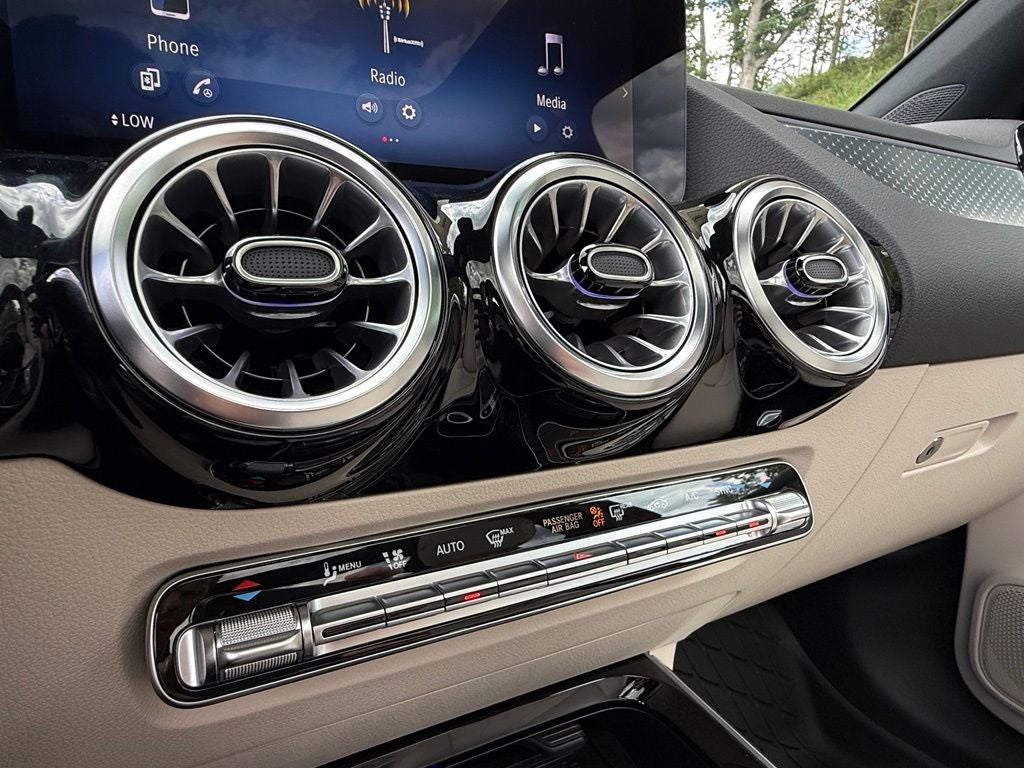 2026 Mercedes-Benz GLA 250 4MATIC®
