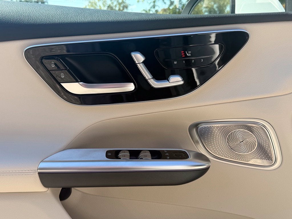 2027 Mercedes-Benz GLC 300 4MATIC®