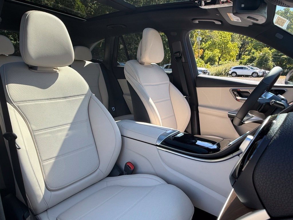 2027 Mercedes-Benz GLC 300 4MATIC®