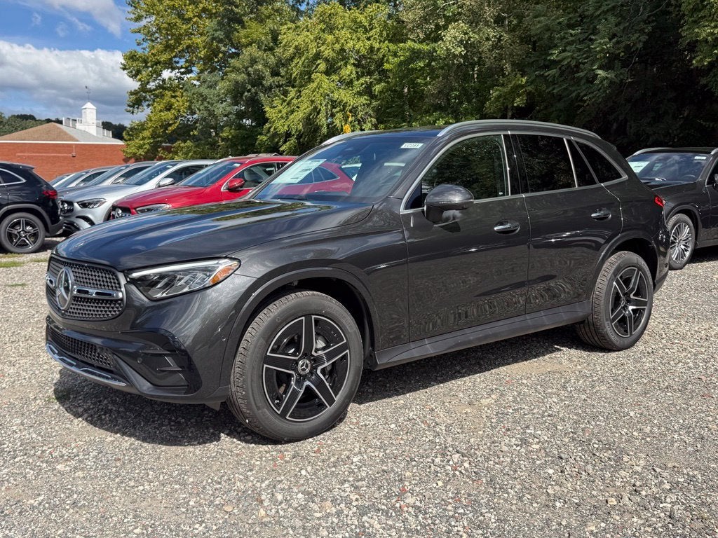 2027 Mercedes-Benz GLC 300 4MATIC® 4MATIC®