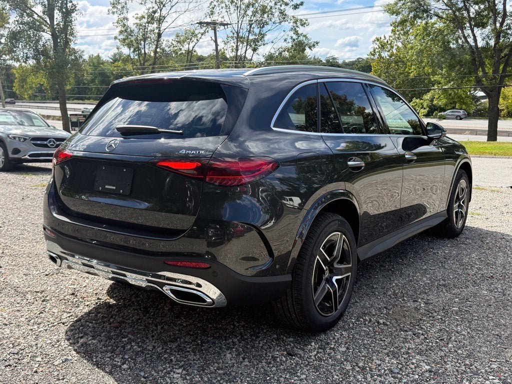 2027 Mercedes-Benz GLC 300 4MATIC® 4MATIC®