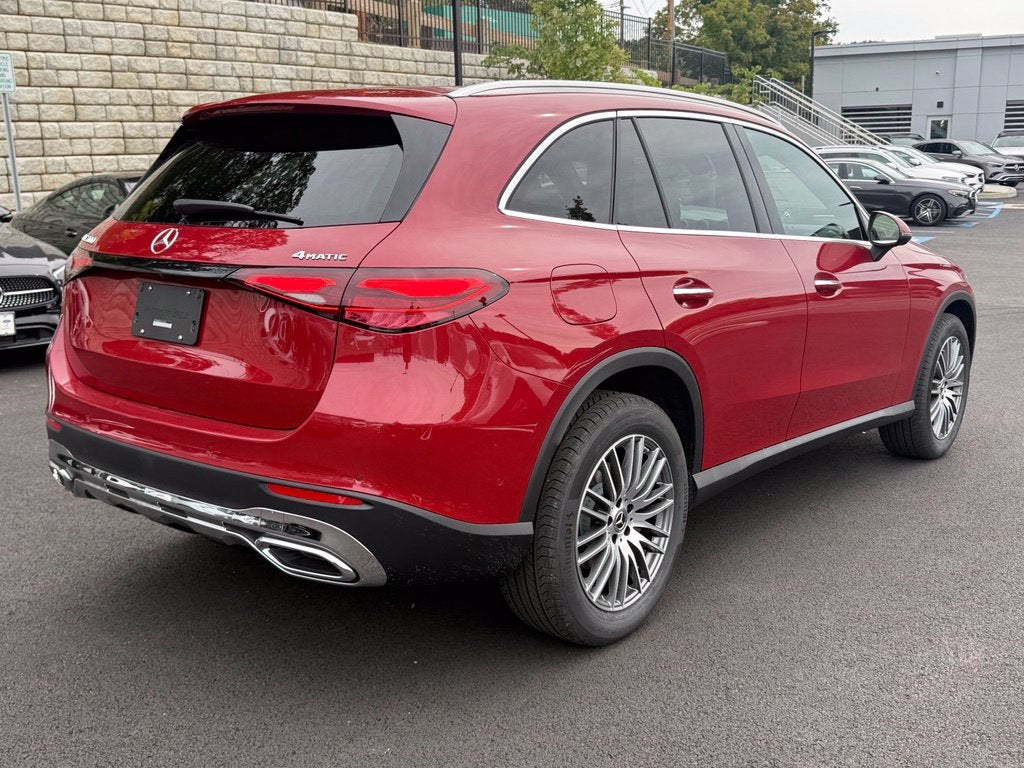 2027 Mercedes-Benz GLC 300 4MATIC®