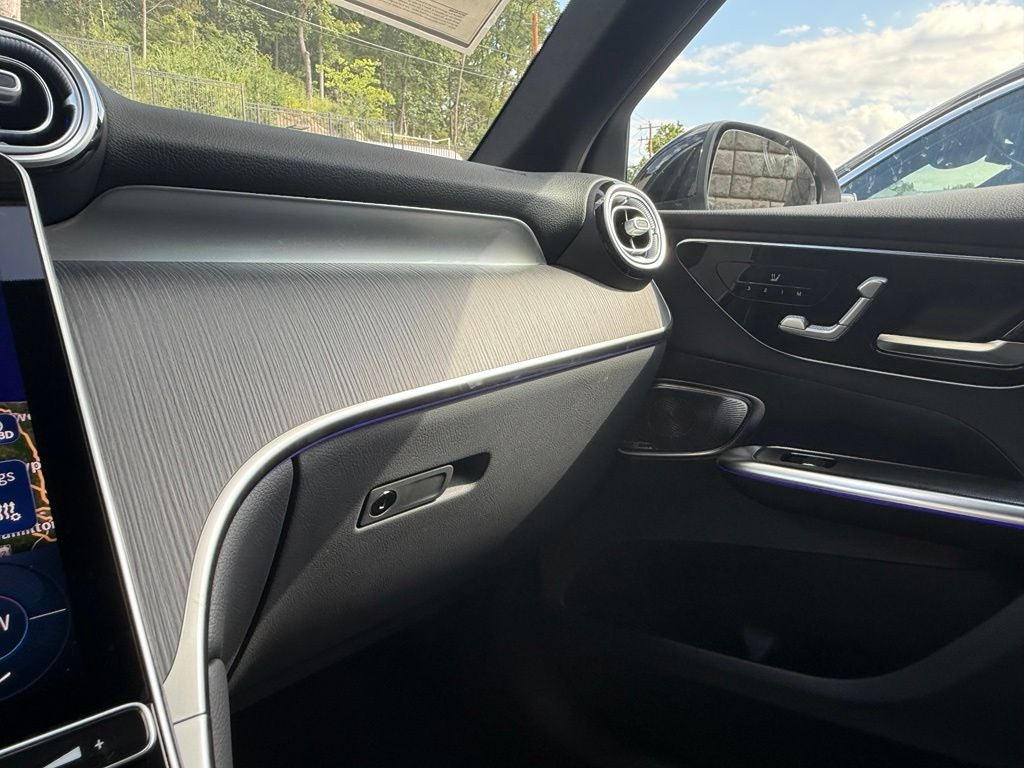 2027 Mercedes-Benz GLC 300 4MATIC®