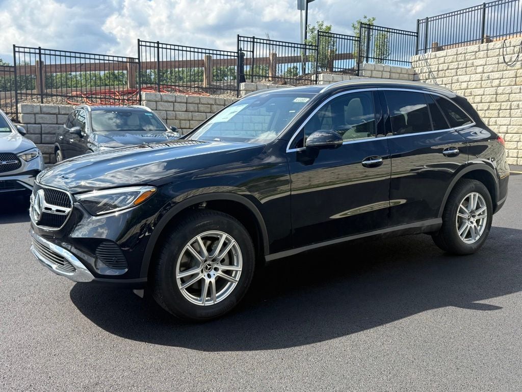 2027 Mercedes-Benz GLC 300 4MATIC®