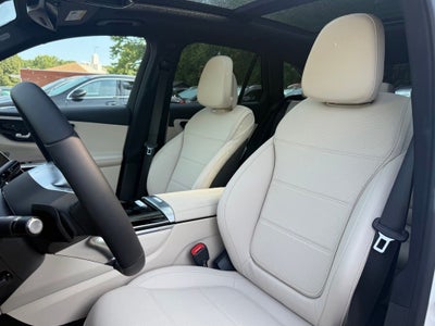 2027 Mercedes-Benz GLC 300 4MATIC® 4MATIC®
