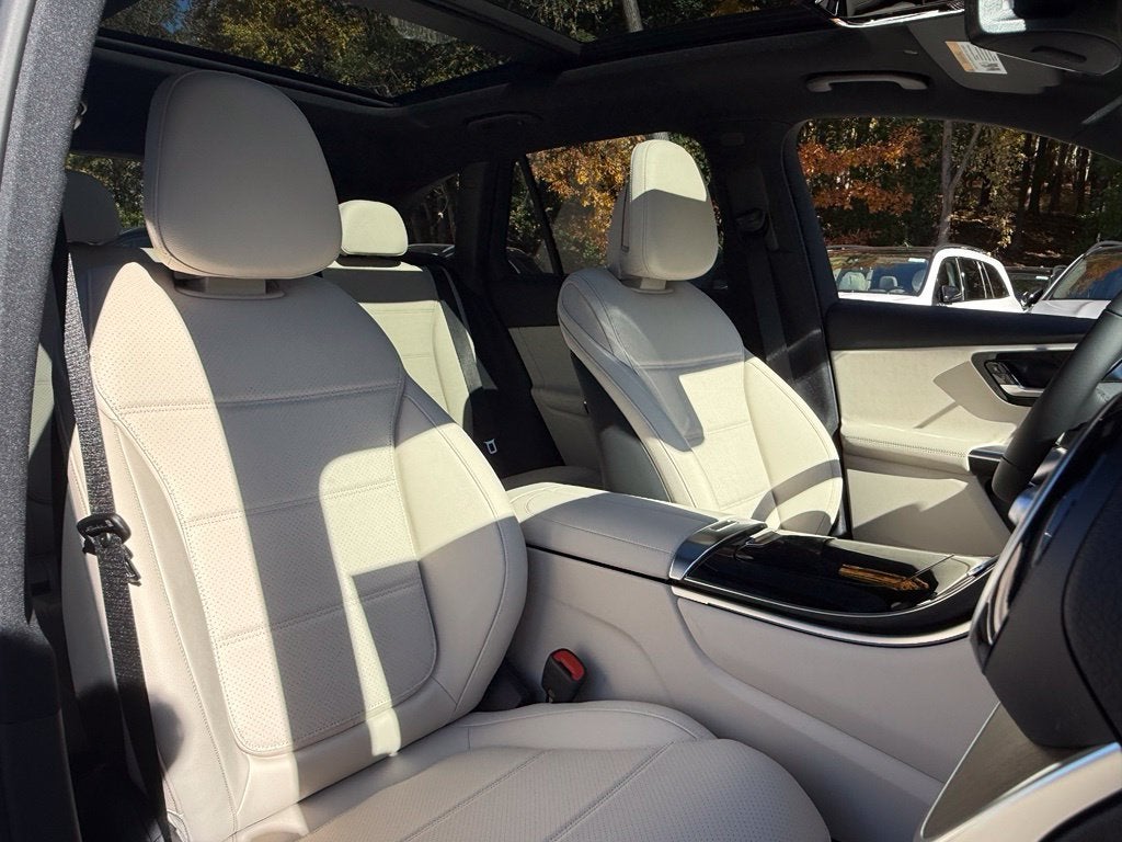 2027 Mercedes-Benz GLC 300 4MATIC®
