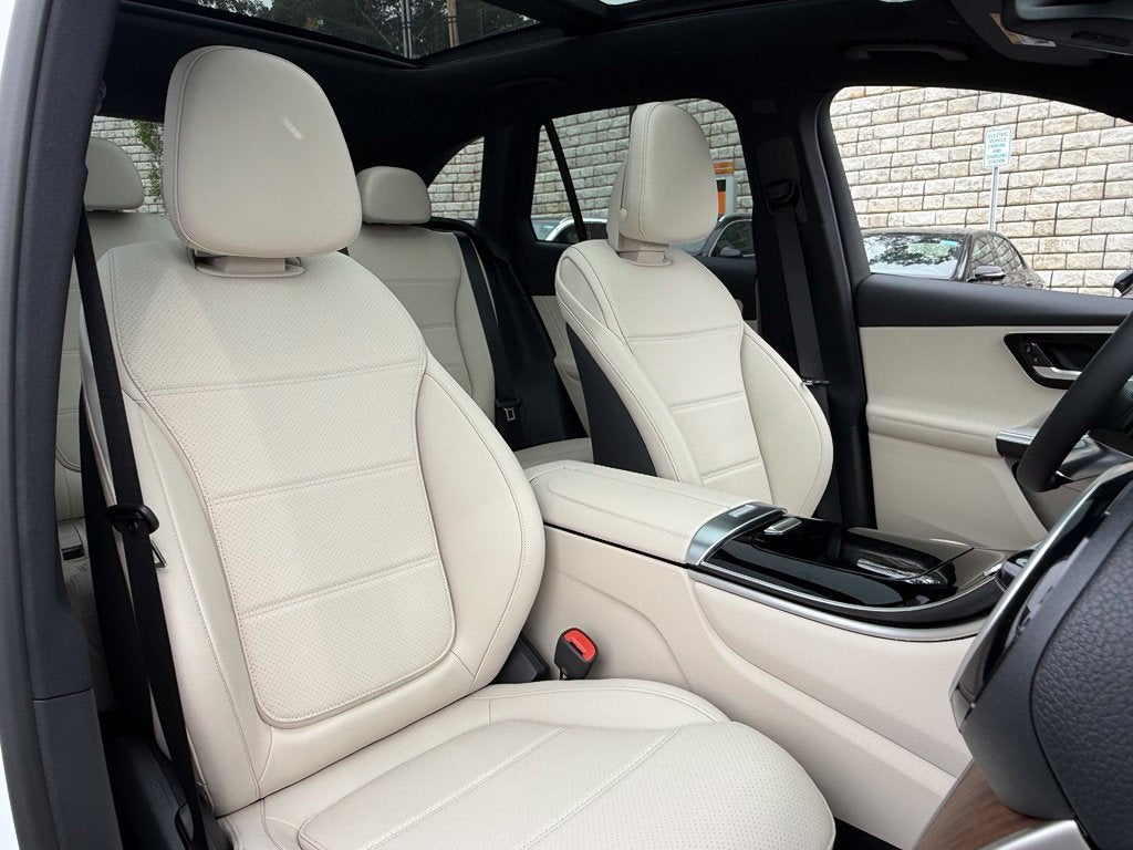 2027 Mercedes-Benz GLC GLC 300