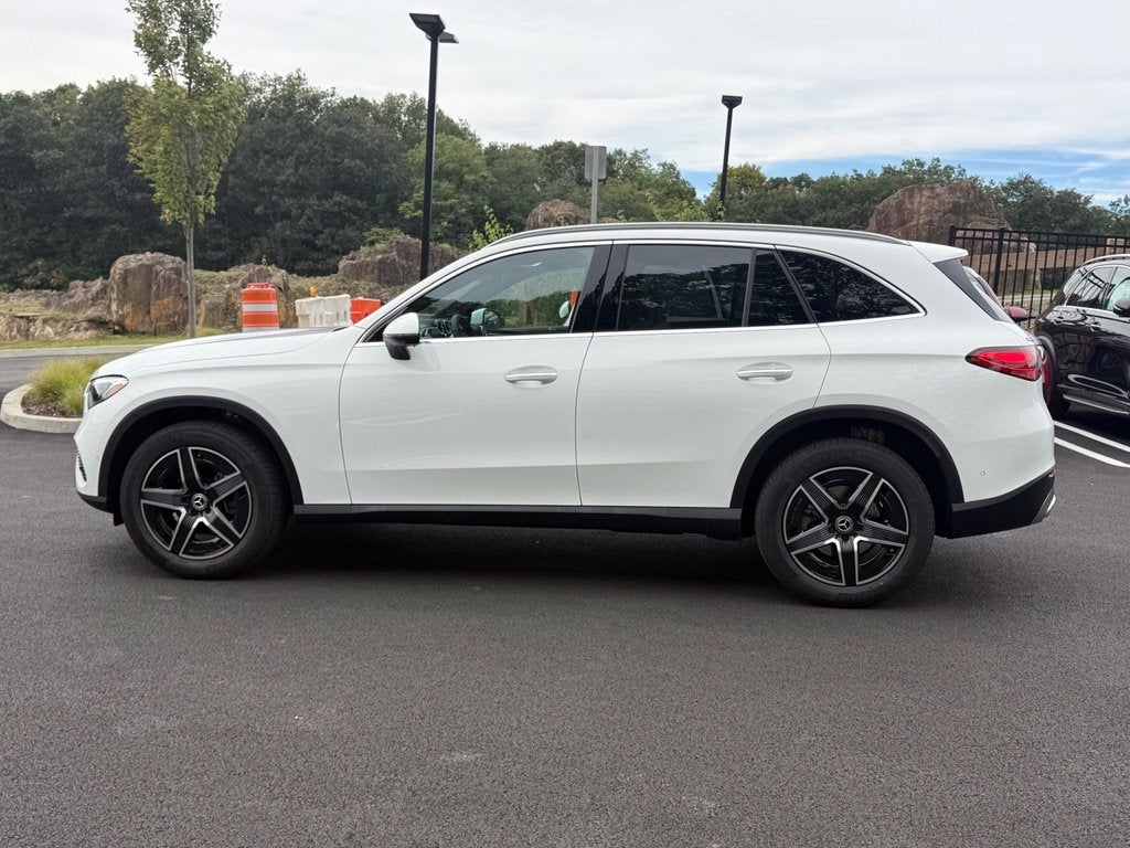2027 Mercedes-Benz GLC GLC 300