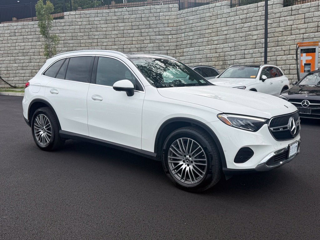 2026 Mercedes-Benz GLC 300 4MATIC® 4MATIC®