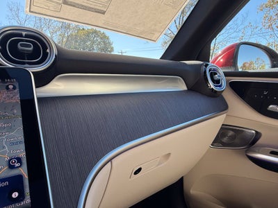 2027 Mercedes-Benz GLC 300 4MATIC®