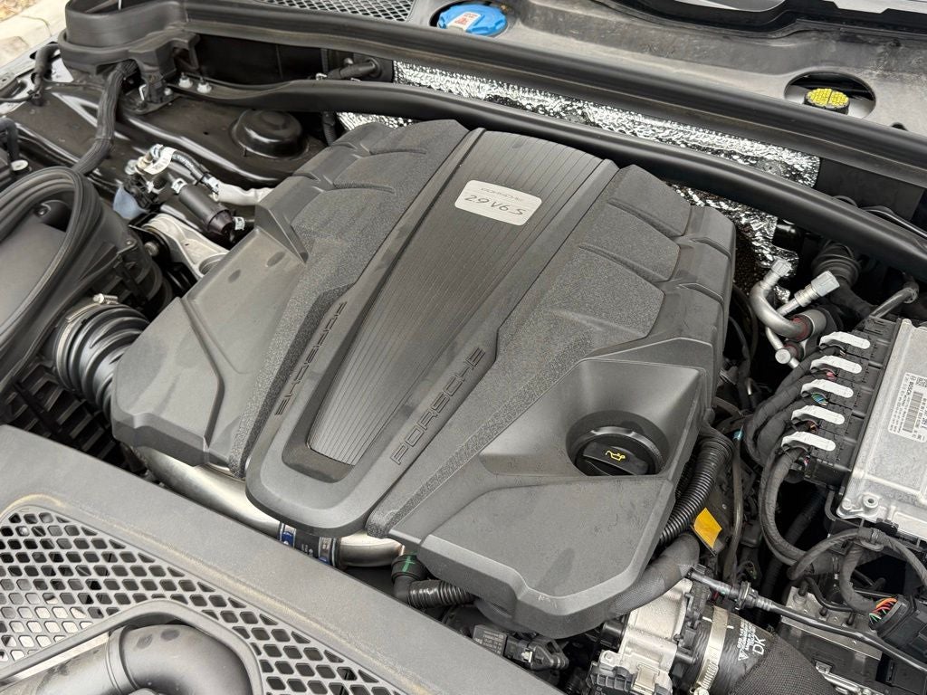 2023 Porsche Macan S