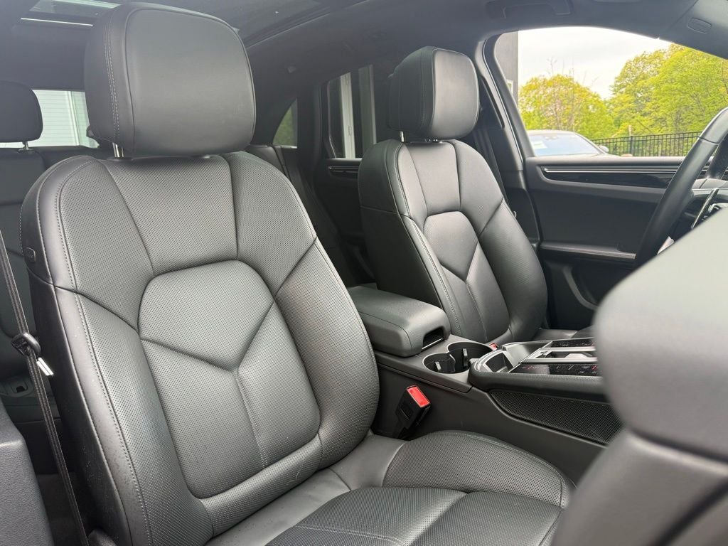 2023 Porsche Macan S